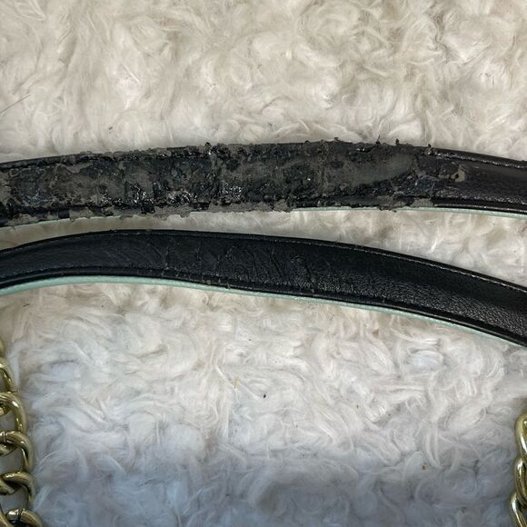 Betsey Johnson beige quilted large tote with black bow accent mint green… - Picture 15 of 16